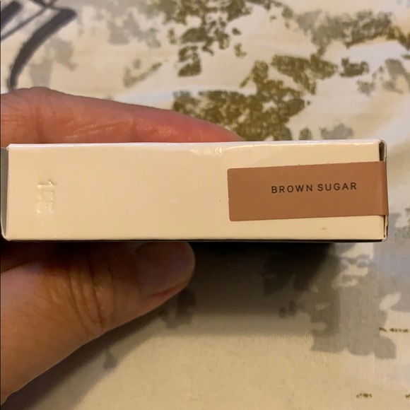 H&M Pure Radiance Powder Blusher - Picture 4 of 4